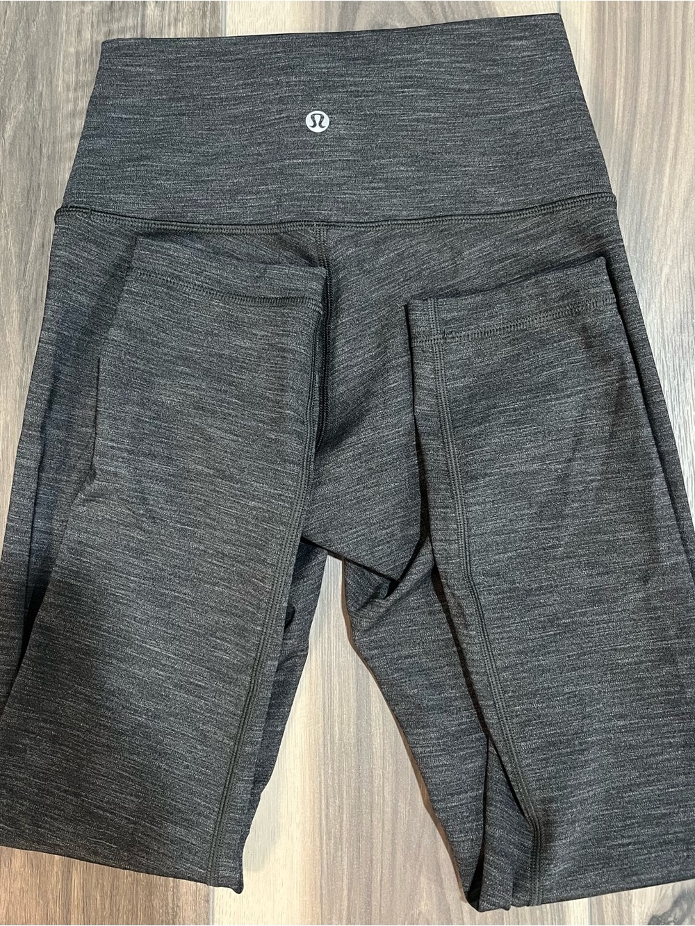 Lululemon Wunder Train 25” Performance Leggings with Size Dot